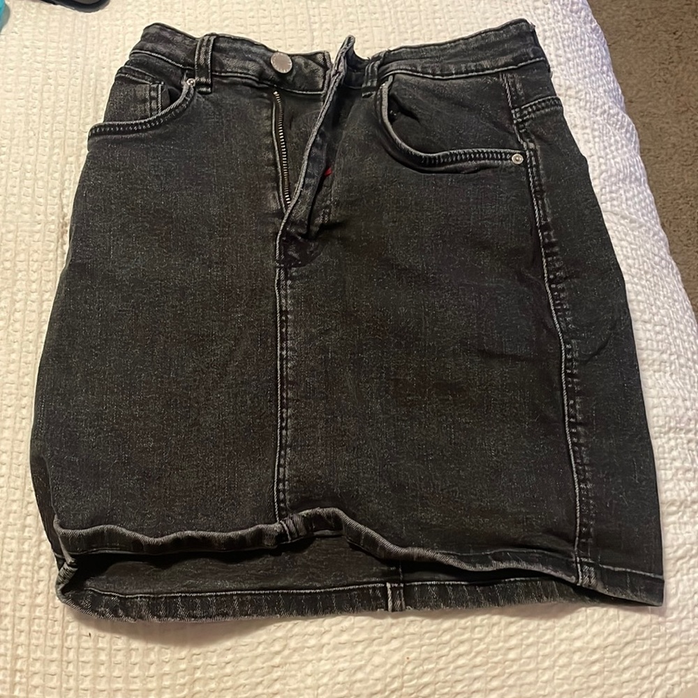 Black skirt from Zara size XS